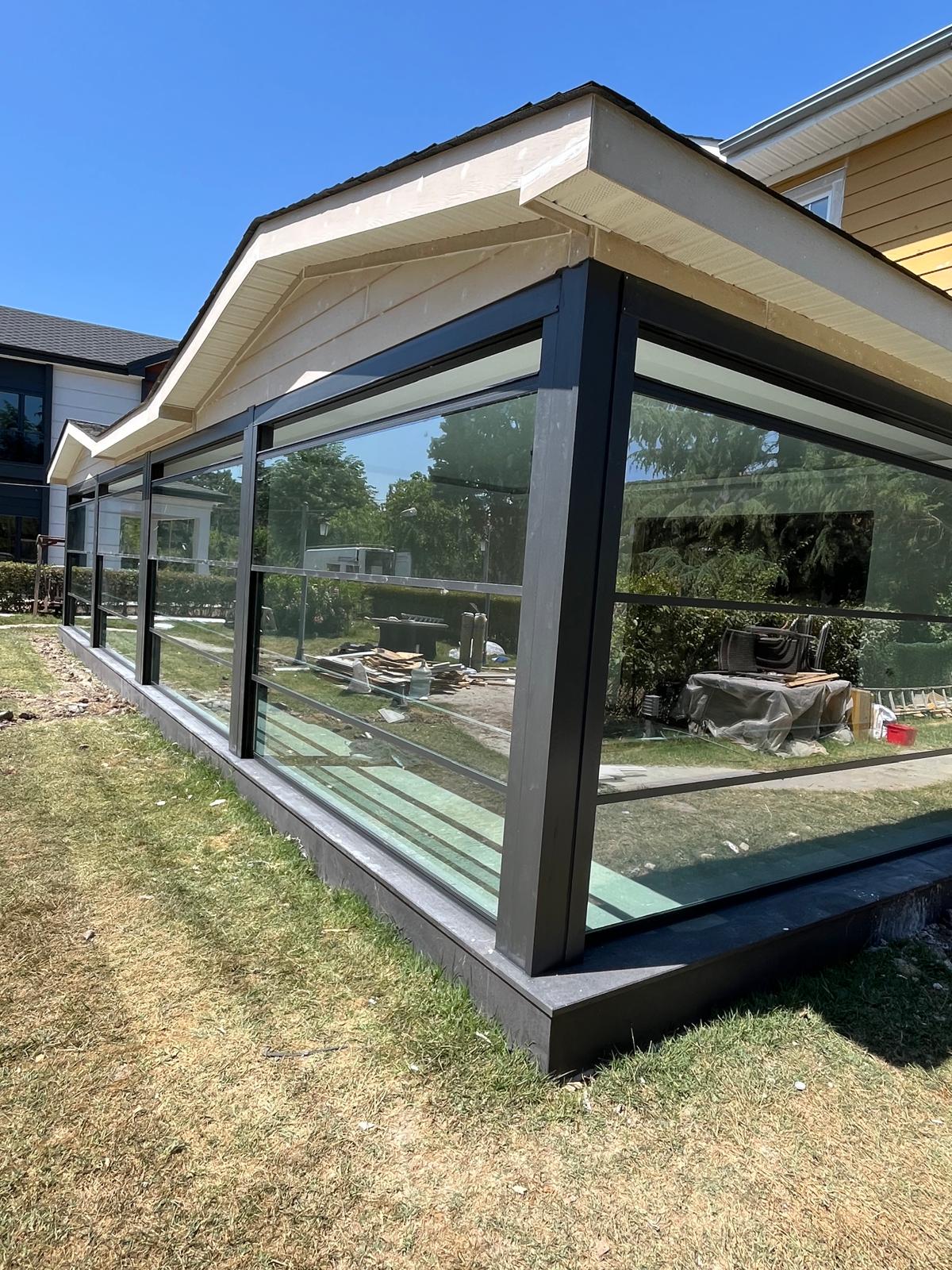 Kış Bahçesi Ve Giyotin 37